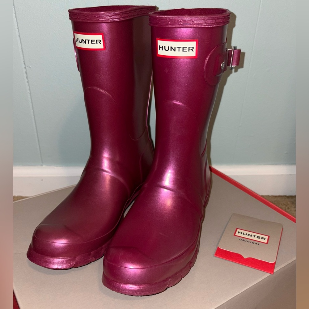 Hunter Glossy Fuchsia Boots